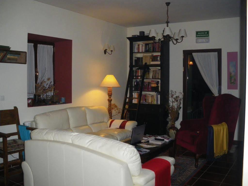 Gallegos De San Vicente Casa Rural El Linaje De Los Cinco Sombreros מראה חיצוני תמונה